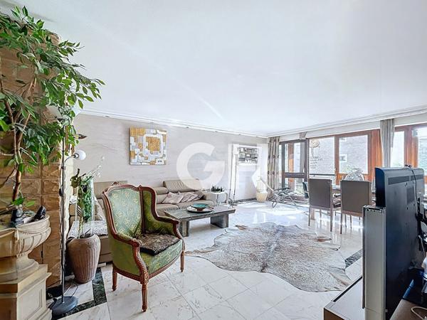 4 pièces familial de 98 m2, vraies grandes pièces baignées de lumière