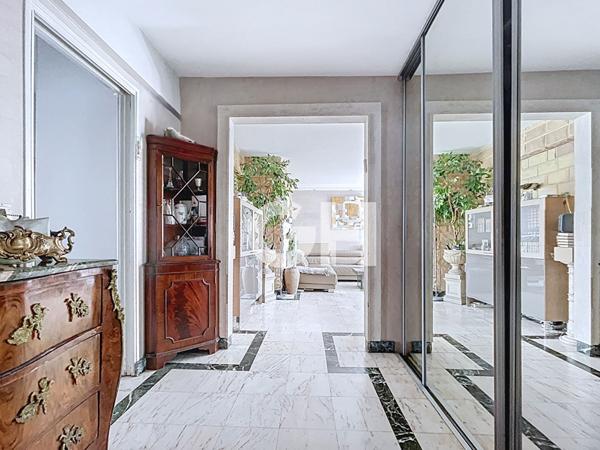 4 pièces familial de 98 m2, vraies grandes pièces baignées de lumière