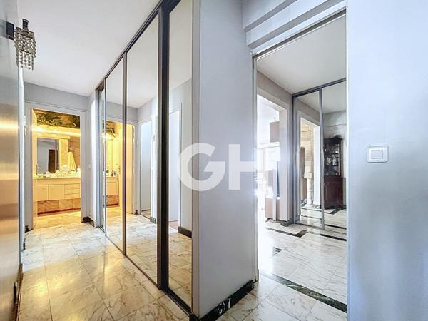 4 pièces familial de 98 m2, vraies grandes pièces baignées de lumière