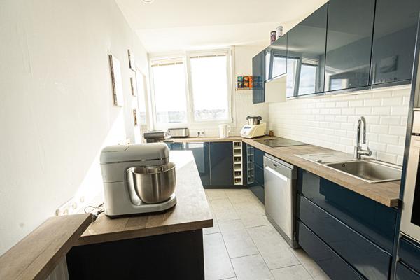 À vendre : Appartement 3 pièces avec vue sur les Lacs à Torcy