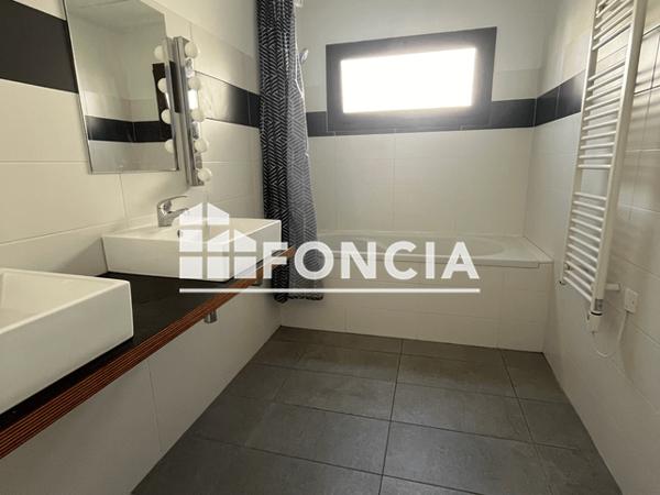 Location Maison 3 pièces 80.56 m² - 710 ROUTE D'AVIGNON Aix-en-provence 13090