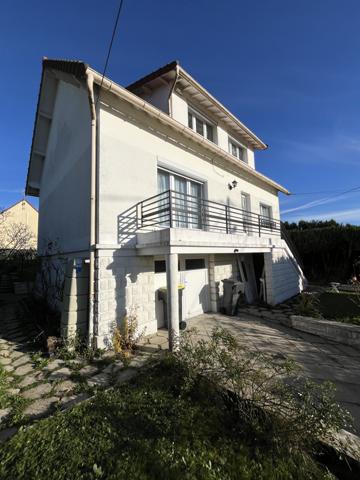 Coulommiers (77120) Pavillon traditionnel édifié sur sous sol total et jardin clos