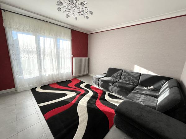 Coulommiers (77120) Pavillon traditionnel édifié sur sous sol total et jardin clos