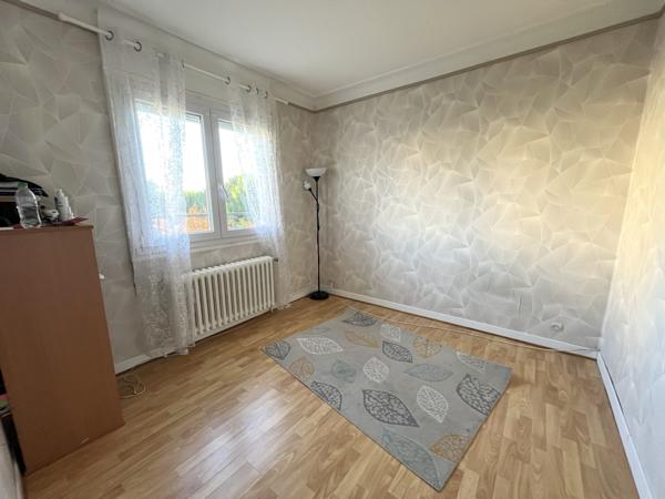 Coulommiers (77120) Pavillon traditionnel édifié sur sous sol total et jardin clos