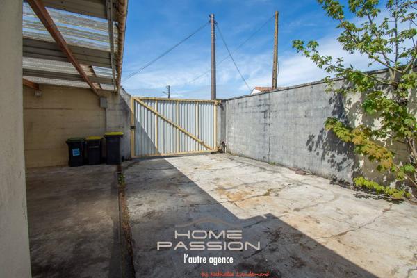 ROYAN MARNE - MAISON A RENOVER + HANGARS/ATELIER