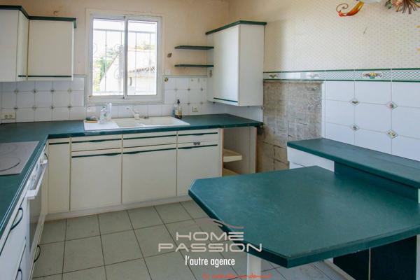 ROYAN MARNE - MAISON A RENOVER + HANGARS/ATELIER