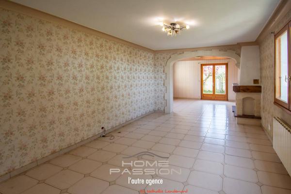 ROYAN MARNE - MAISON A RENOVER + HANGARS/ATELIER