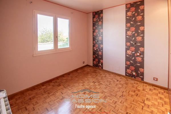 ROYAN MARNE - MAISON A RENOVER + HANGARS/ATELIER