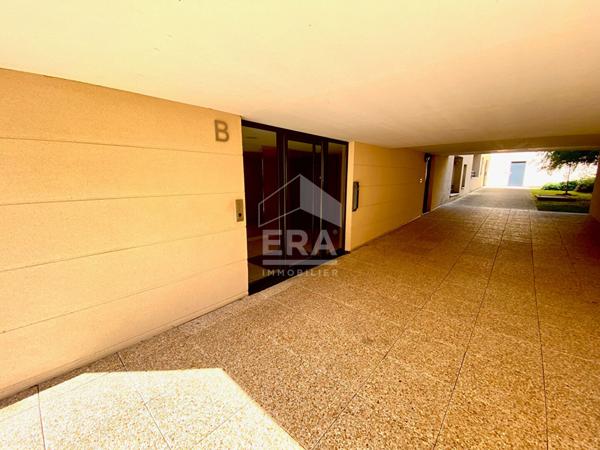 Superbe F4 de 94 m² + parking + 2 balcons Rouen droite