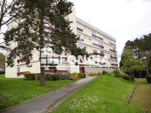 Location Studio 31.96 m² - 3 RUE ARAGO Laon 02000