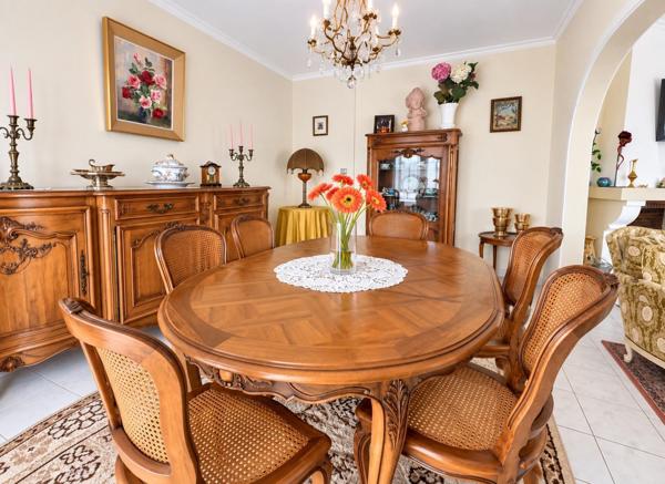 Grand T6 lumineux proche centre ville avec balcon