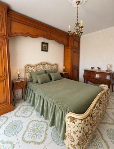 Grand T6 lumineux proche centre ville avec balcon