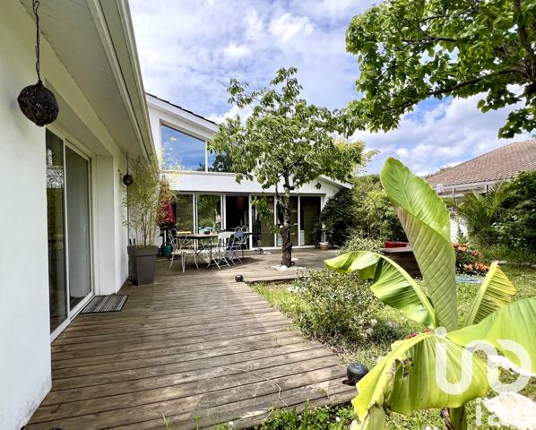 Maison à vendre 7 pièces 158 m² Villenave-d'Ornon
