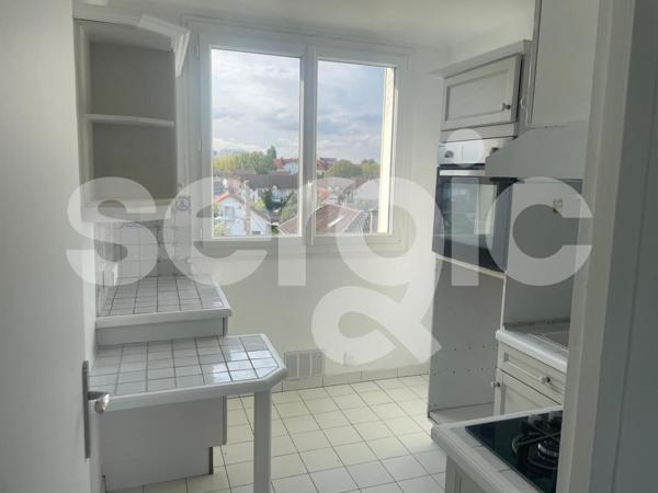 Location 3 Pieces 54 95170 Deuil La Barre 45 1342 04 0066