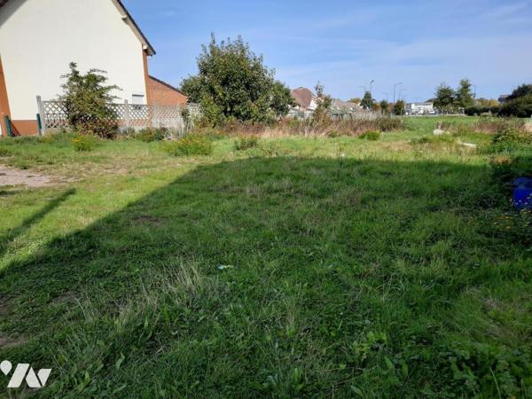 TERRAIN À BÂTIR 