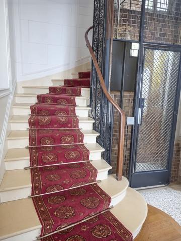 Quartier TERNES - beau 3 pièces avec balconnets