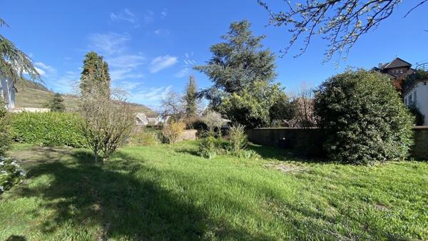 Maison de maître / immeuble de bureaux 366 m²