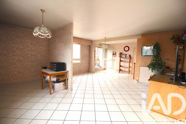Appartement à vendre 4 pièces 85 m² Évry-Courcouronnes