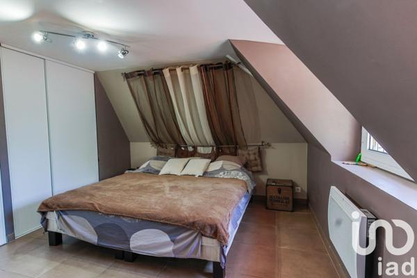 Maison 9 pièces de 175 m² à Mont (64300)
