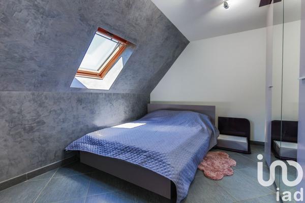 Maison 9 pièces de 175 m² à Mont (64300)