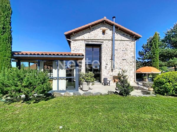 EXCLUSIVITE ! SAINT MAURICE DE LIGNON  magnifique propriété  rénovée avec matériaux de qualité sur 2500m2 de terrain