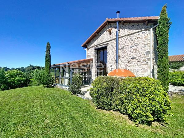 EXCLUSIVITE ! SAINT MAURICE DE LIGNON  magnifique propriété  rénovée avec matériaux de qualité sur 2500m2 de terrain