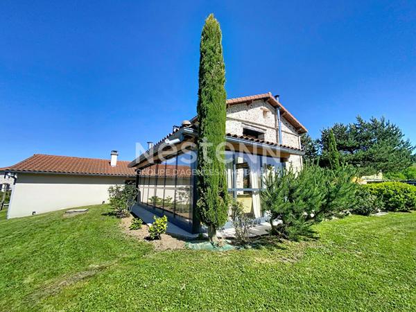 EXCLUSIVITE ! SAINT MAURICE DE LIGNON  magnifique propriété  rénovée avec matériaux de qualité sur 2500m2 de terrain