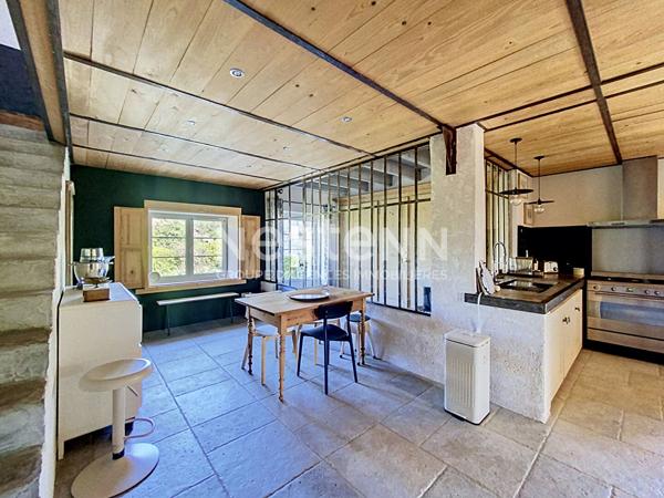 EXCLUSIVITE ! SAINT MAURICE DE LIGNON  magnifique propriété  rénovée avec matériaux de qualité sur 2500m2 de terrain