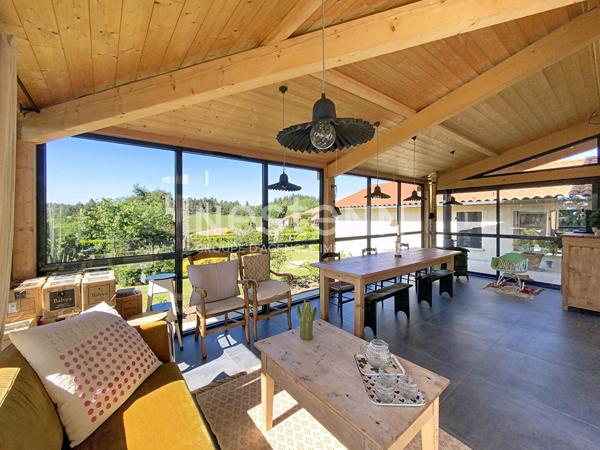 EXCLUSIVITE ! SAINT MAURICE DE LIGNON  magnifique propriété  rénovée avec matériaux de qualité sur 2500m2 de terrain