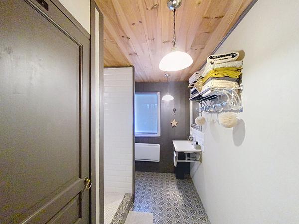 EXCLUSIVITE ! SAINT MAURICE DE LIGNON  magnifique propriété  rénovée avec matériaux de qualité sur 2500m2 de terrain