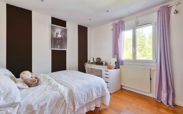 Maison à vendre    8 pièces • 223,57 m2 Charbonnières-les-Bains