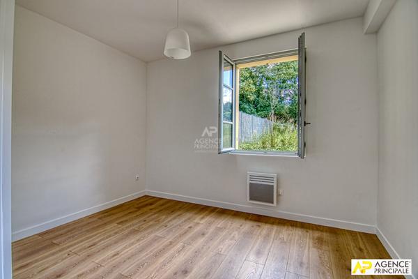 Versailles Saint Louis - Maison 6 pièces 144 m2 édifiée sur terrain de 600 m² €1 345 000 ** - Référence 25362