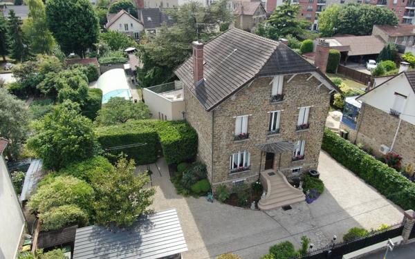 Maison à vendre    10 pièces • 265 m2 Viry-Châtillon