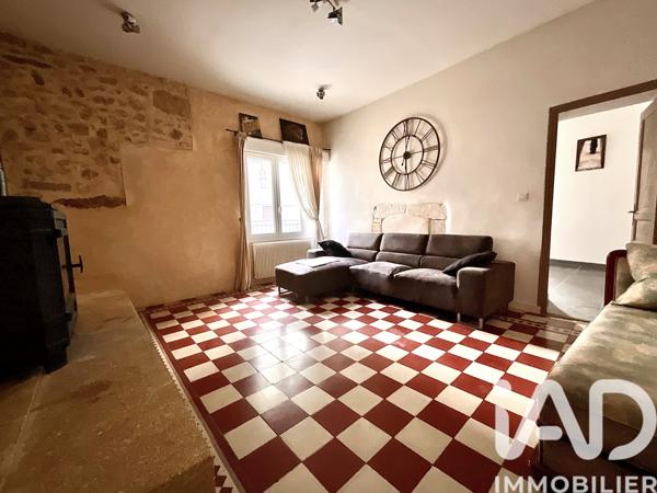 Maison à vendre 5 pièces 121 m² Estézargues