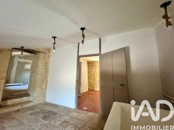 Maison à vendre 5 pièces 121 m² Estézargues