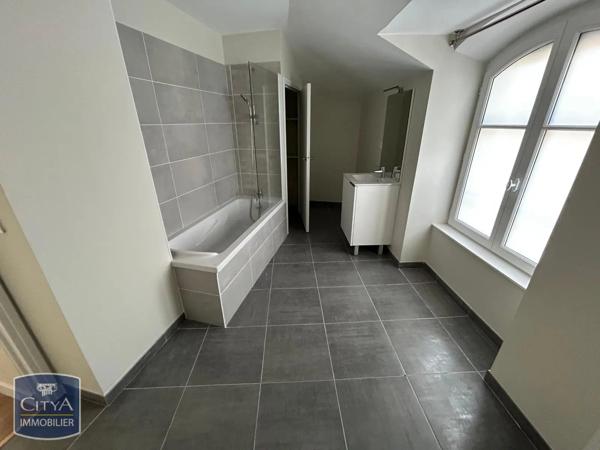 Appartement à louer 4 pièces 114.75m² Troyes (10000)