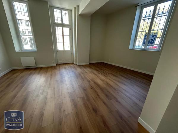 Appartement à louer 4 pièces 114.75m² Troyes (10000)