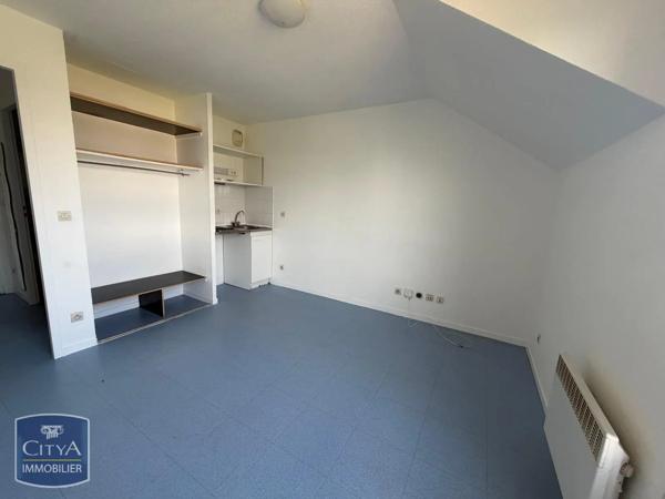 Appartement à louer 1 pièce 17.99m² Brétigny-sur-Orge (91220)