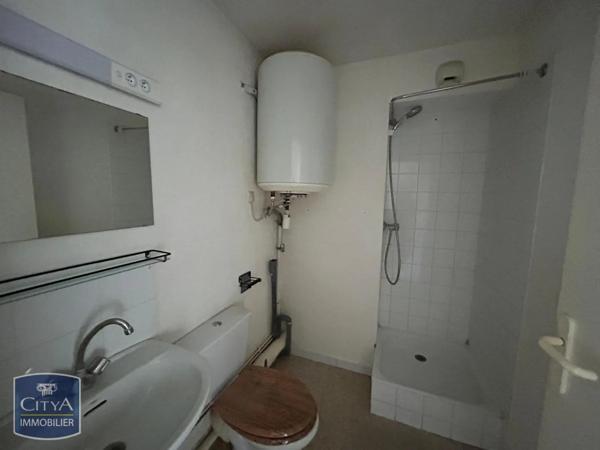 Appartement à louer 1 pièce 17.99m² Brétigny-sur-Orge (91220)