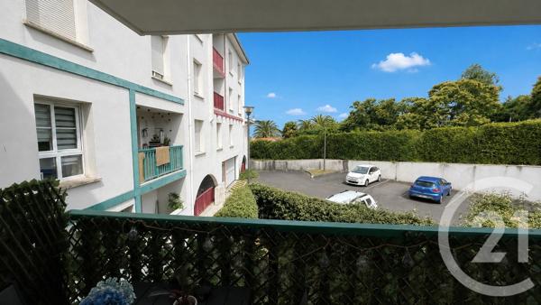 Appartement F3 à vendre  3 pièces - 56,45 m 2   HENDAYE  - 64