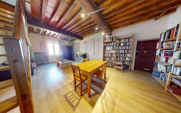 Appartement à vendre    3 pièces • 92,21 m2 Villefranche-sur-Saône