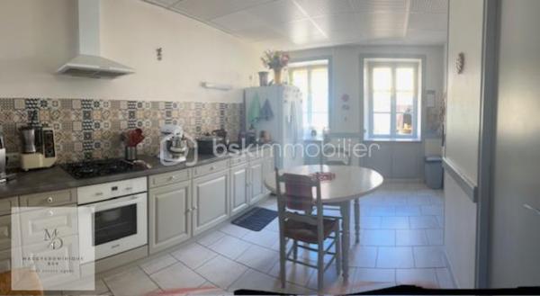 Maison de village de 162,99 m²