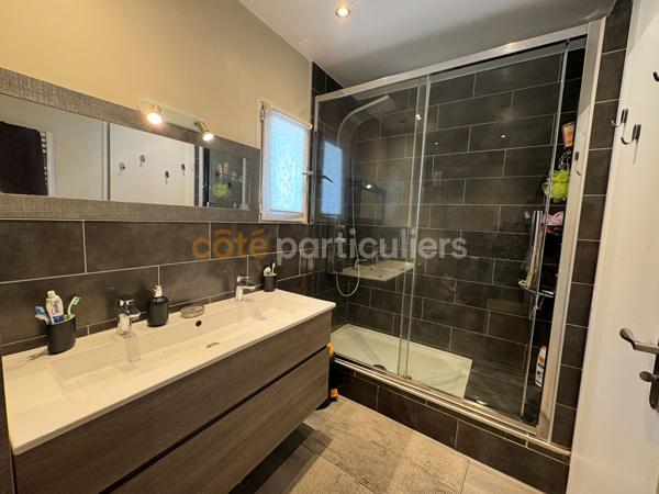 Vente
                Maison92,48 m² - 4 Pièces -
                    DIJON (21000)