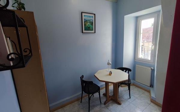 Immeuble à vendre    5 pièces •  Château-Thierry