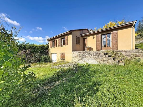 Maison 3 pièces avec grand sous-sol et terrain arboré