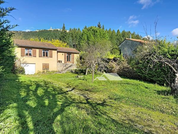 Maison 3 pièces avec grand sous-sol et terrain arboré