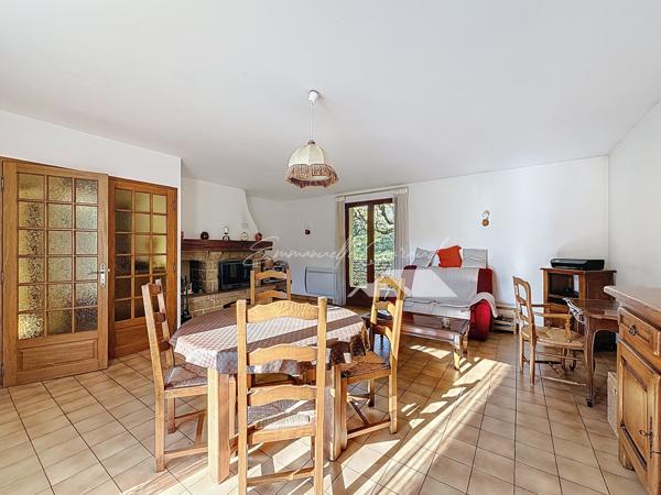 Maison 3 pièces avec grand sous-sol et terrain arboré