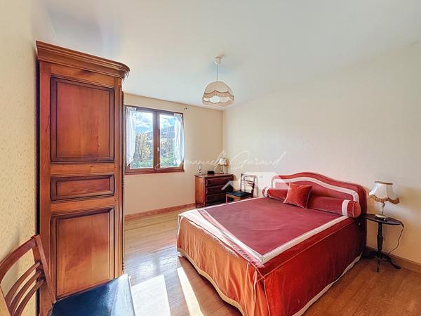 Maison 3 pièces avec grand sous-sol et terrain arboré
