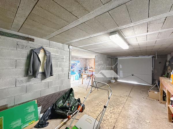 Maison 3 pièces avec grand sous-sol et terrain arboré
