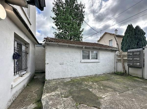 Maison organisée en 5 logements – 5 min métro L13 – Vendue libre